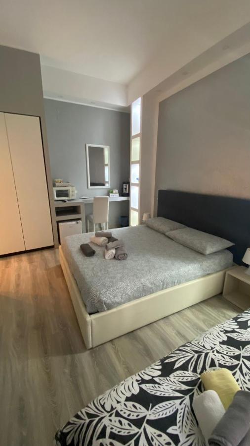 Deluxe Double Room with Extra Bed,1353204553:JPEG
