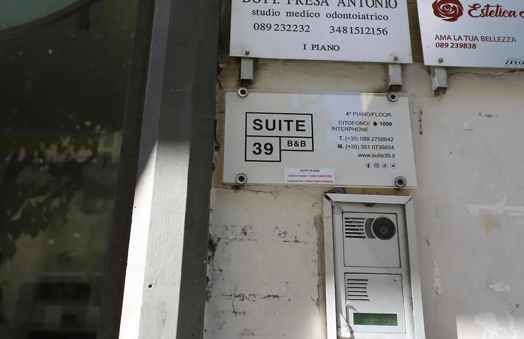 Suite 39 B&B-1