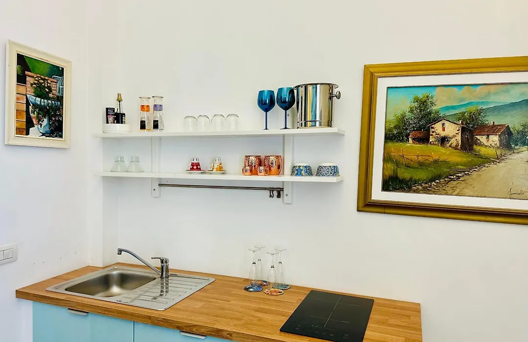 Rarityart Guesthouse-1