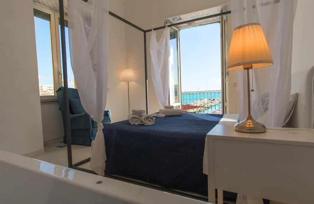 Relais Mareluna - Luxury Apartments-1