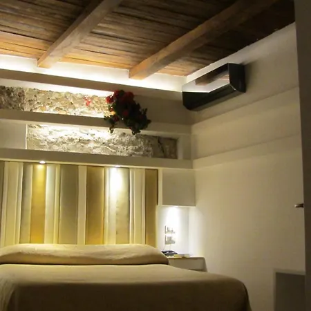 Albergo Del Centro Storico-3